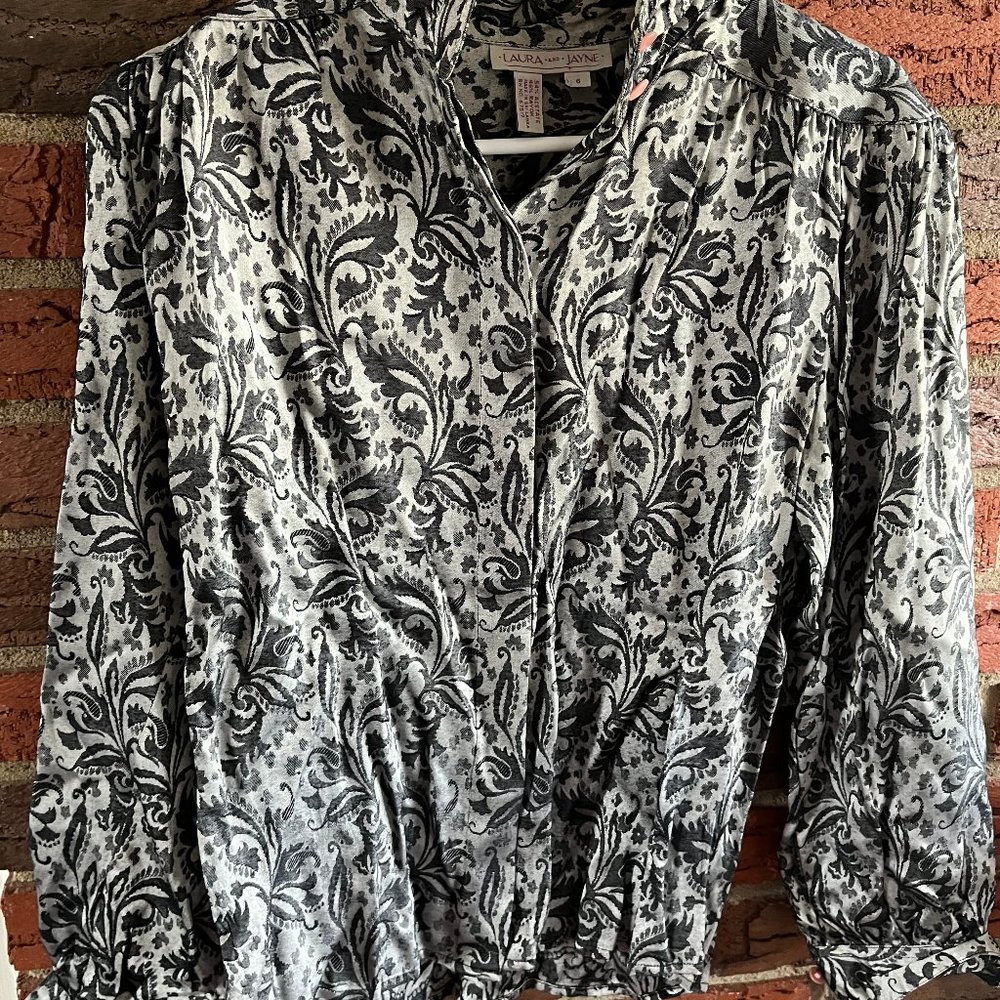 Laura and Jane, Vintage, Gray Pattern Shirt